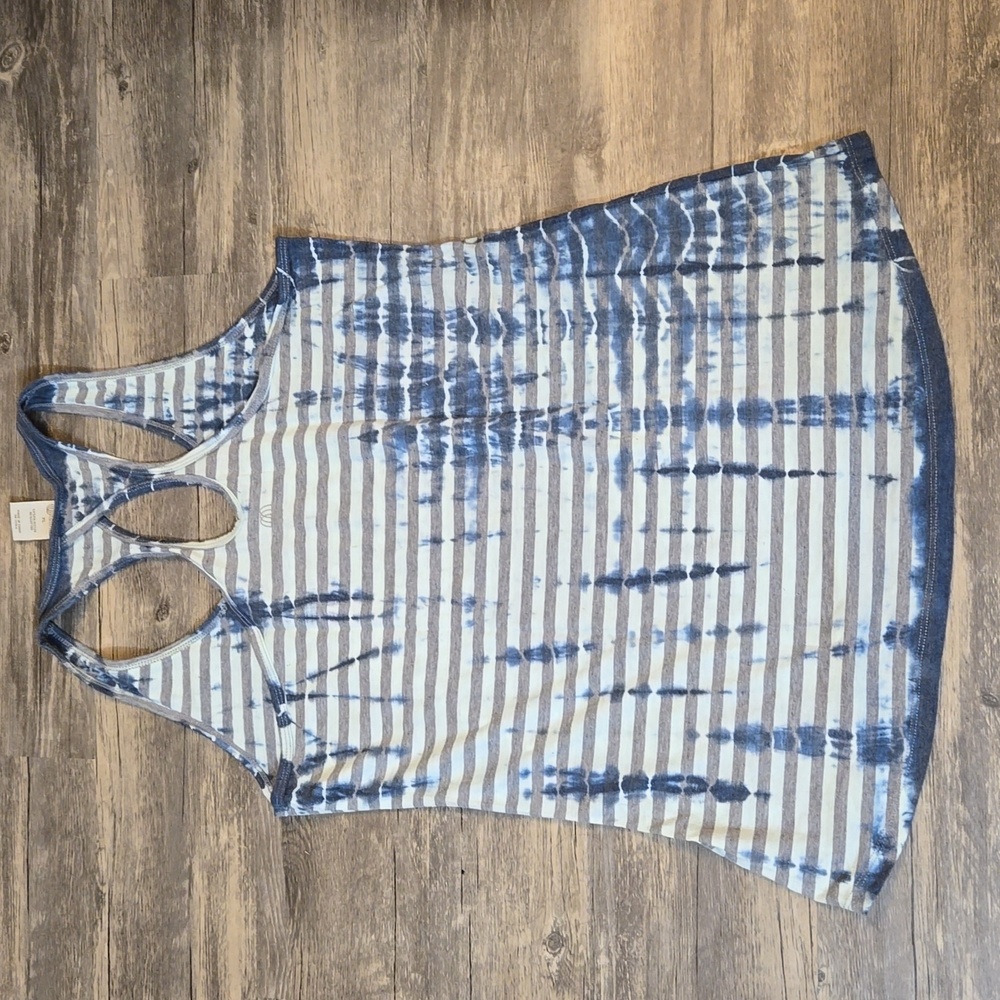 Tank Top - Picture 2 of 3